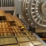 US eyes targeting Iran's Hormuz defenses if no ceasefire &mdash; CNN