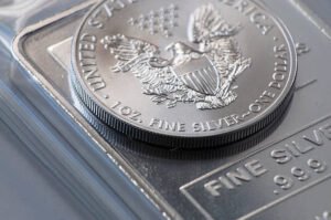 Silver (XAG/USD) Under Pressure from Ceasefire Clouds &ndash; In-depth Analysis